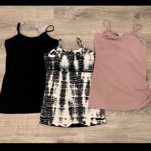 Size M Hard Tail Forever yoga tanks